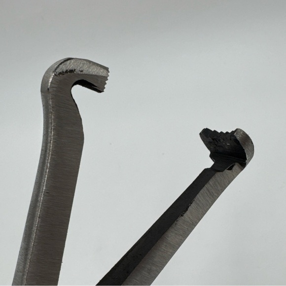 Automotive Hose Removal Pliers – Vacuum, Fuel, Oil, Water Line Separator - Picture 3 of 5